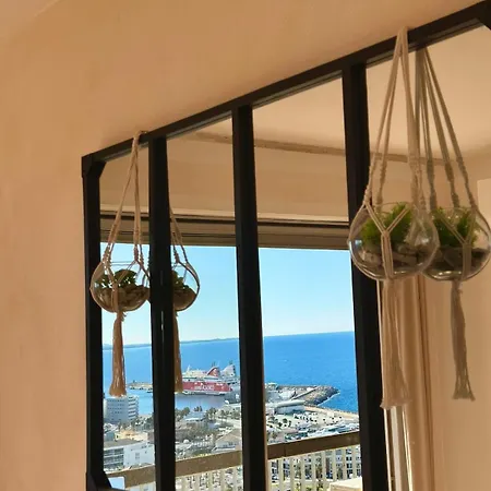 Appartement With Stunning Sea And Mountain Views