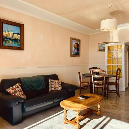 With Stunning Sea And Mountain Views Appartement